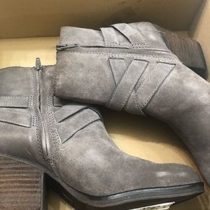 Brand new grey boots